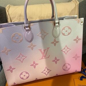 Louis Vuitton OnTheGo Sunrise Pastel GM